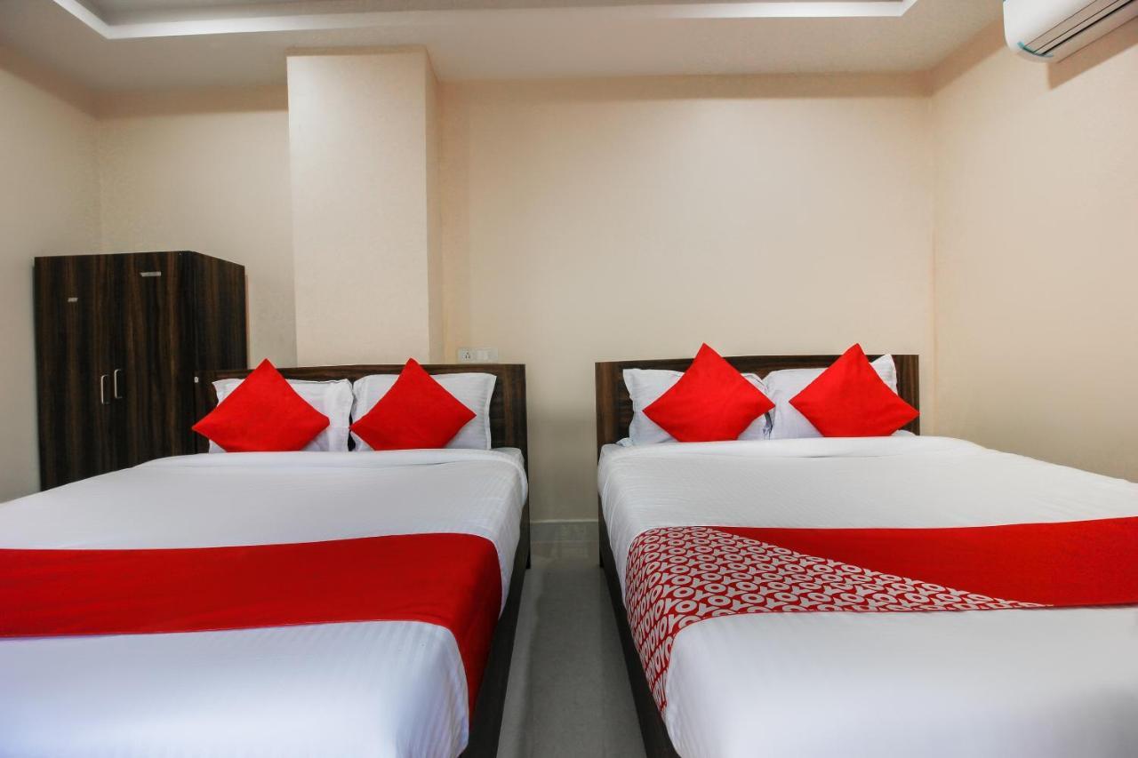 Готель Oyo 66942 Venus Residency Lalaguda Екстер'єр фото
