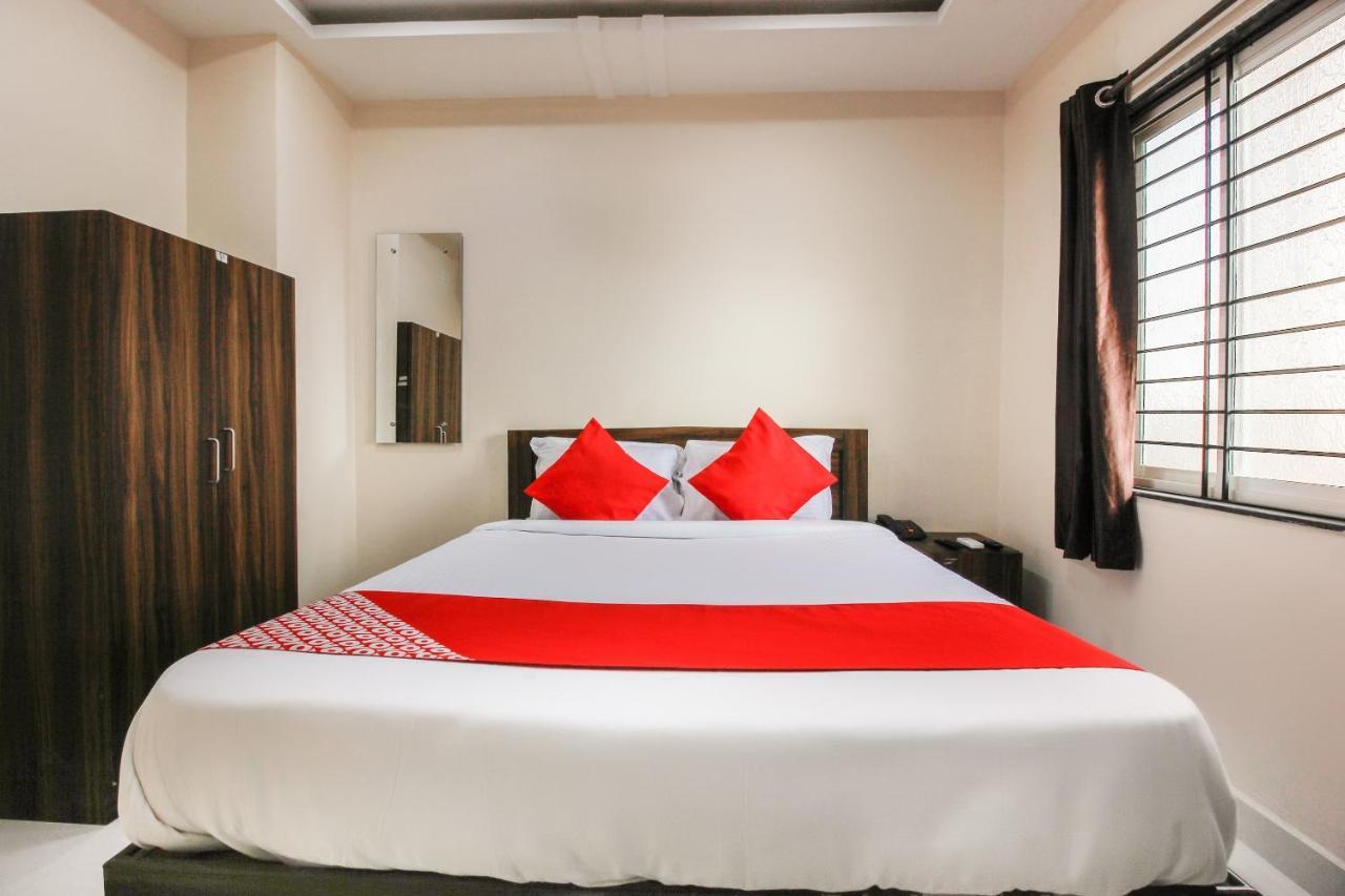 Готель Oyo 66942 Venus Residency Lalaguda Екстер'єр фото