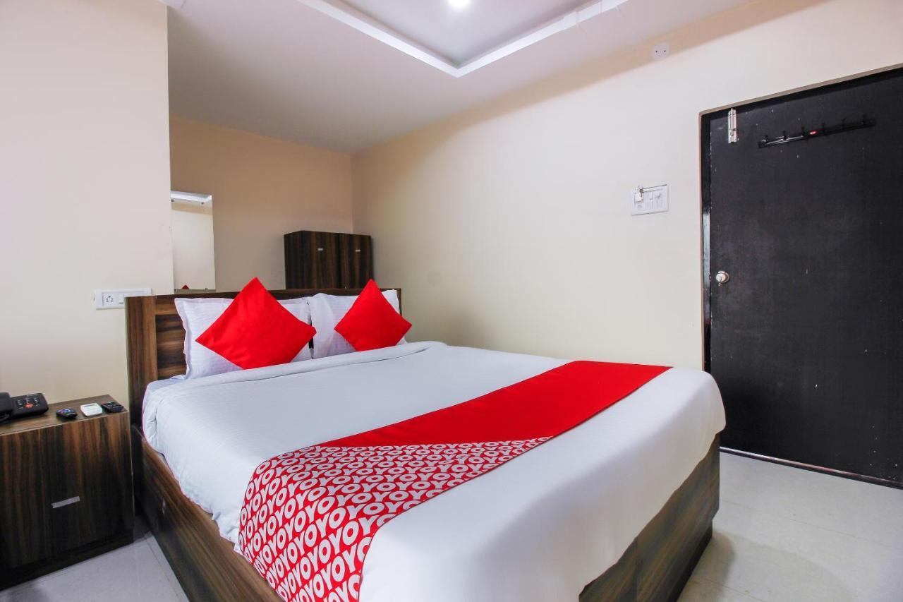Готель Oyo 66942 Venus Residency Lalaguda Екстер'єр фото
