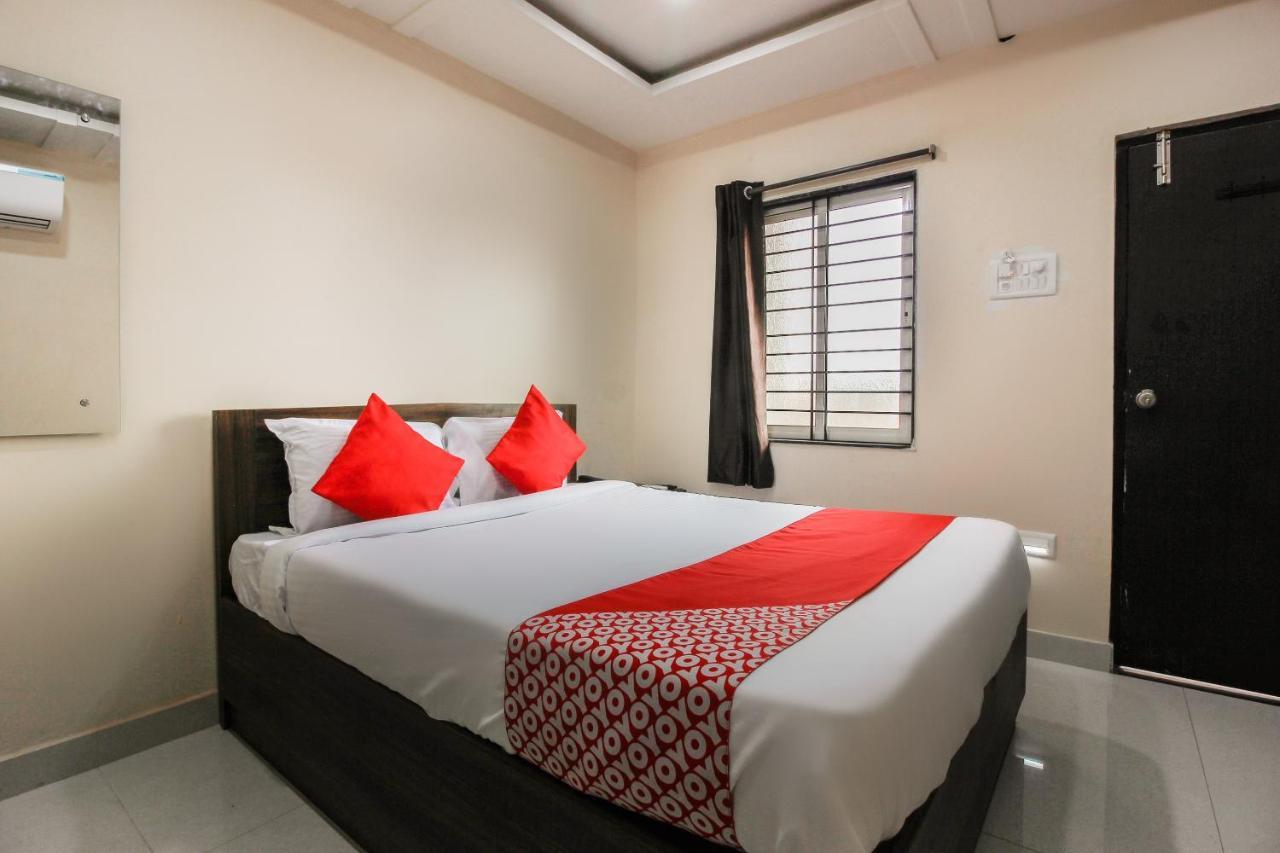 Готель Oyo 66942 Venus Residency Lalaguda Екстер'єр фото