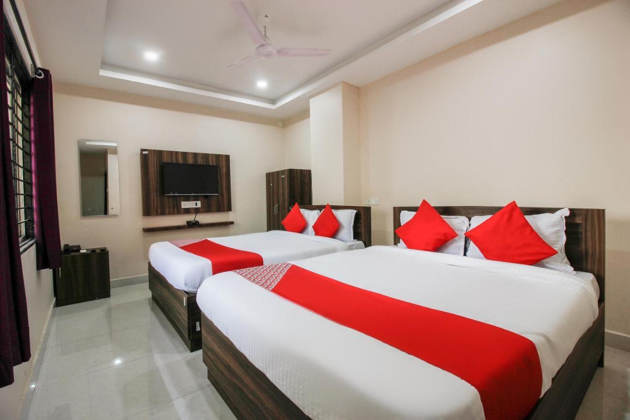 Готель Oyo 66942 Venus Residency Lalaguda Екстер'єр фото