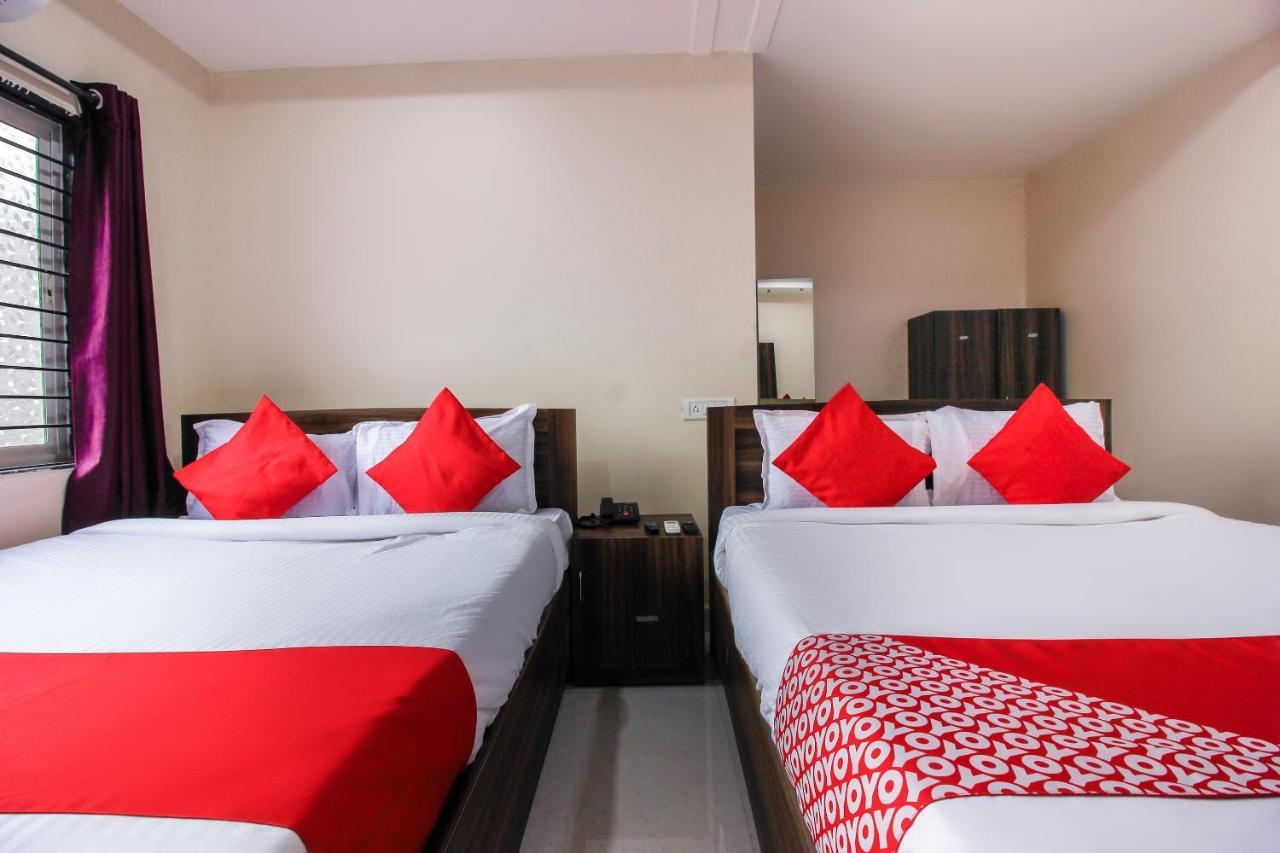 Готель Oyo 66942 Venus Residency Lalaguda Екстер'єр фото